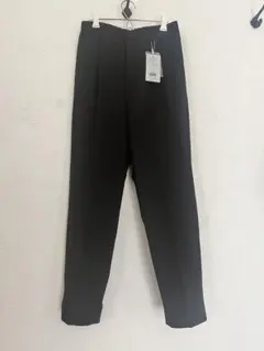 新品 カジュアルパンツ