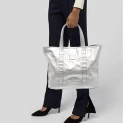 【美品】LONGCHAMP レザー　トートバッグ　シルバー　A4可　肩掛け可のサムネイル