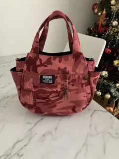 952 ピンク迷彩柄デニムリメイクバック　ハンドメイド