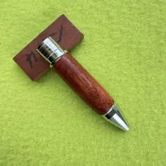 Item thumbnail for item d7b349f3-242b-4049-a76c-ca8f5a0e61d5