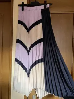 お値下げしました。GRACE CONTINENTAL ロングプリーツスカート