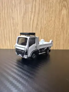 ミニカー エルフ アームロール車 フックコンテナ車 改造 トミカ - メルカリ