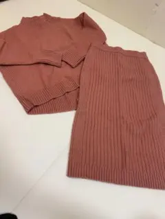 【極美品】JUSGLITTEY ニット　セットアップ