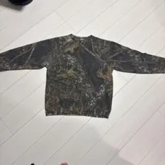 リアルツリー柄 スウェット