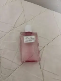 Miss Dior ローズピュリファイングハンドジェル