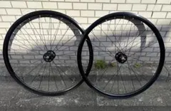 美品！自転車 ピスト ロード カーボンリアホイール Amazon | カーボンホイールセット フロント3バトン＋リア88mm