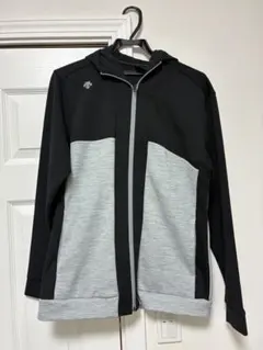 デサント　フード付きストレッチジャケット ブラック/グレー