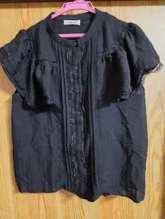 INGNI黒フリルレースブラウス