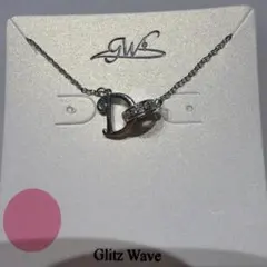 Glitz Wave イニシャルD ネックレス シルバーカラー