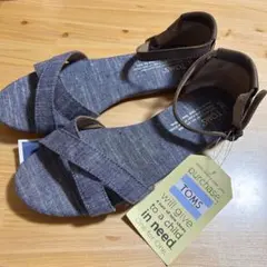 TOMS サンダル デニム風のサムネイル