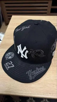 NEWERA New York Yankees ブラックキャップ 刺繍入り