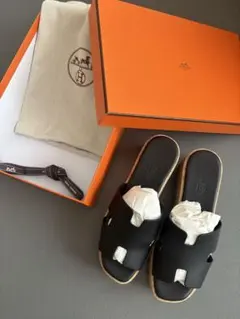正規品Hermès サンダル ブラック スタッズHERMES 38.5裏張り済 - メルカリ