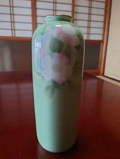 深川製磁 胡蝶蘭柄陶器花瓶 - メルカリ