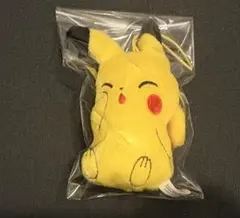 ピカチュウ　ぬいぐるみストラップ