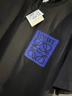 デコピンさん専用LOEWE ブラック Tシャツ ロゴポケットのサムネイル