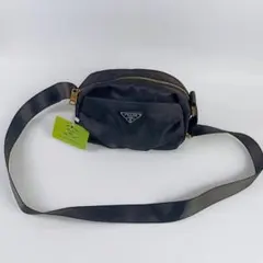 PRADA ブラック ショルダーバック ナイロンのサムネイル