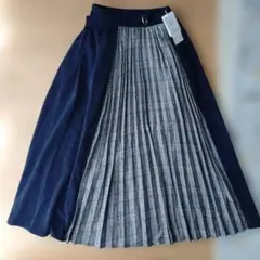 新品タグ付き axes femme プリーツスカート M ネイビー/チェック