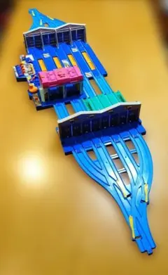 Item thumbnail for item e3f1bb19-61b3-456b-a68a-6530fd83f436