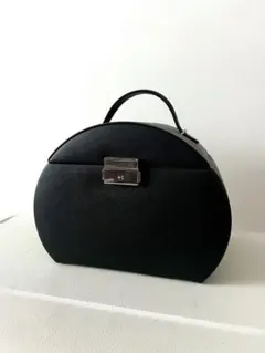 新品　未使用　おしゃれなジュエリーBOX 大容量　持ち運びサイズ　鍵付き