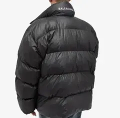 BALENCIAGA ブラック ダウンジャケットのサムネイル