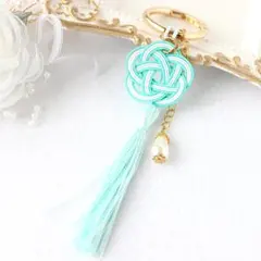 ハンドメイド　水引バッグチャーム　キーホルダー　青緑　梅結び【即購入OK】