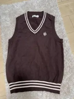 【美品】yujianxiongブラウン Vネックベスト　即日発送　送料無料