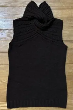 ウール混/変形タートルネックニットベスト/ダークブラウン/細身