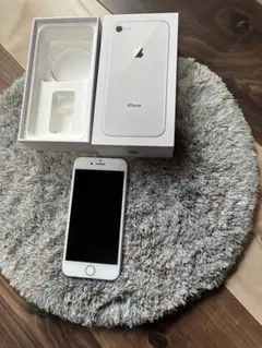 Apple iPhone 8 本体