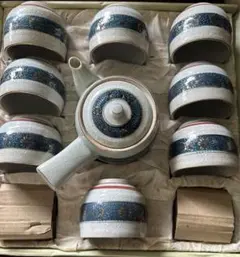 青色装飾の急須と湯飲みセット