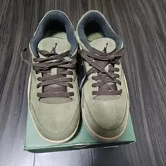 NIKE JORDAN FLIGHT オリーブ スニーカーのサムネイル