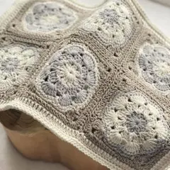 手編みグラニースクエア インテリア装飾　マルチカバー　ナチュラル　コットン