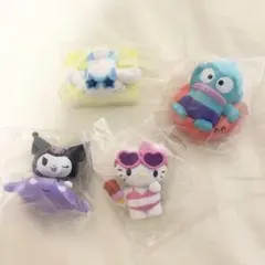 サンリオ　みんなでプールフィギュア　４個セット