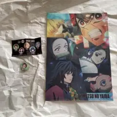 鬼滅の刃 クリアファイル　缶バッジ　くら寿司コラボ　炭治郎
