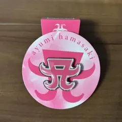 浜崎あゆみ カプセルトイ ガチャ ピンバッジ Aマーク - メルカリ