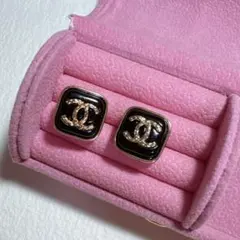 【新品未使用】CCロゴピアス スクエア型