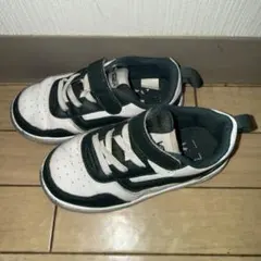 バンズ　スニーカー　17センチ