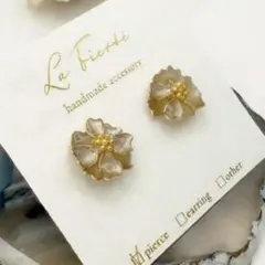 コスモス ✦ 秋桜 ✦シャンパンゴールド✦【マグネットフラワー】✦イヤリング可✦