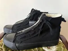 【新品未使用】GU UNDERCOVER ハイカットスニーカーのサムネイル