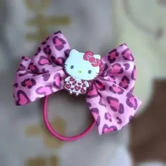 サンリオ　キティちゃん　ヘアゴム　ピンク　ヒョウ柄キティ