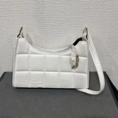 ホワイト キルティング ハンドバッグ
