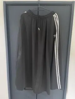adidas ブラック ロングスカート　Mサイズ