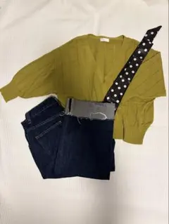 LOWRYSFARM ローリーズファーム　Vネックカーディガン　くすみ黄緑