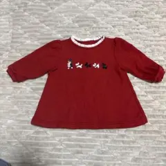 犬の刺繍入り赤トレーナー
