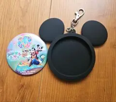 ディズニー　缶バッチホルダー　ハピネスイズヒア　限定
