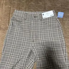 【新品】GU センタープレス　ブラウン系チェックストレートパンツ　DRY