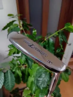 Item thumbnail for item 588e47fc-83a4-4e3b-9a6a-102dc46fff28