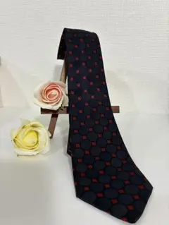 【美品】IZUMI ネクタイ　黒　赤　ブラック レッド