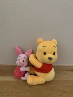 【新品】くまのプーさん　ピグレット　ぬいぐるみ　マグネット写真立て