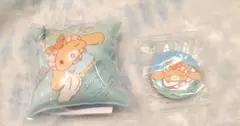 シナモロール　くら寿司　クッションチャーム　缶バッジ　シナモン　カプチーノ