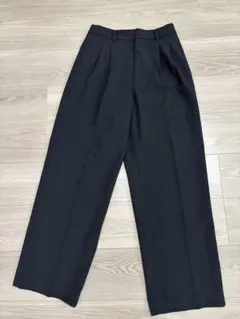 ユニクロ　タックワイドパンツ　ツータック　ブラック　Mサイズ
